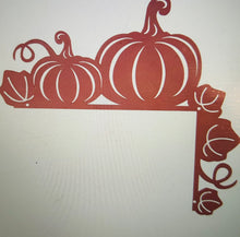 Load image into Gallery viewer, Pumpkin Door Frame Decor
