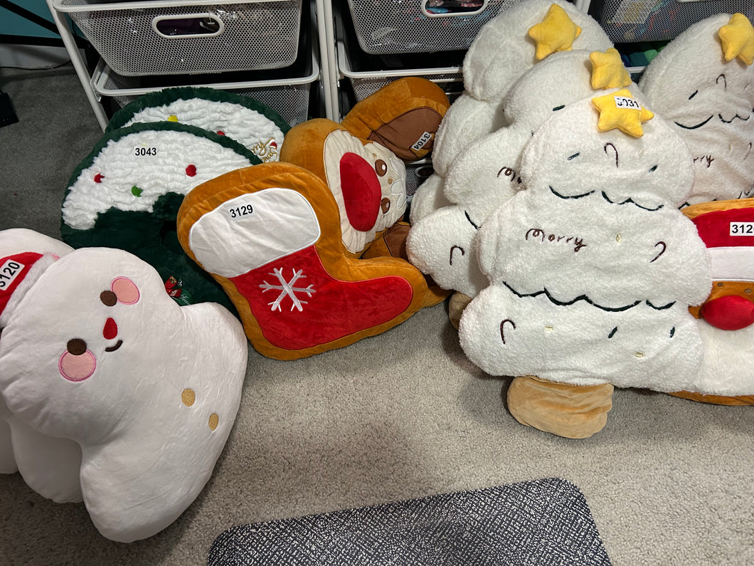 Christmas pillow friends